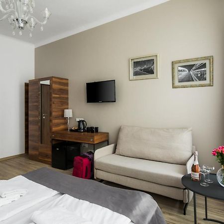 G12 Aparthotel Красков Екстериор снимка